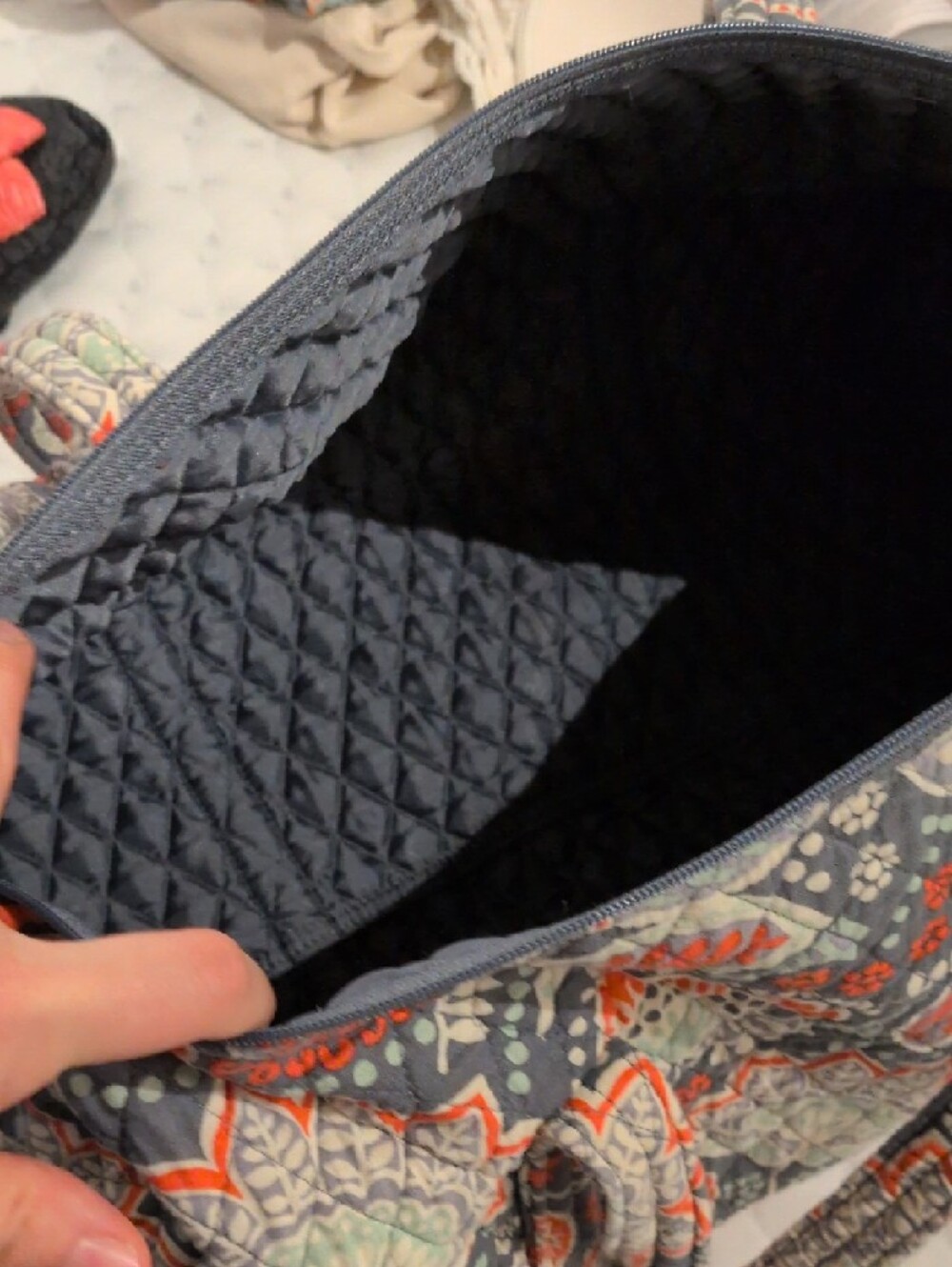 Vera Bradley Quilted Cotton Travel Bag in Nomadic Pattern - EUC - Picture 7 of 12